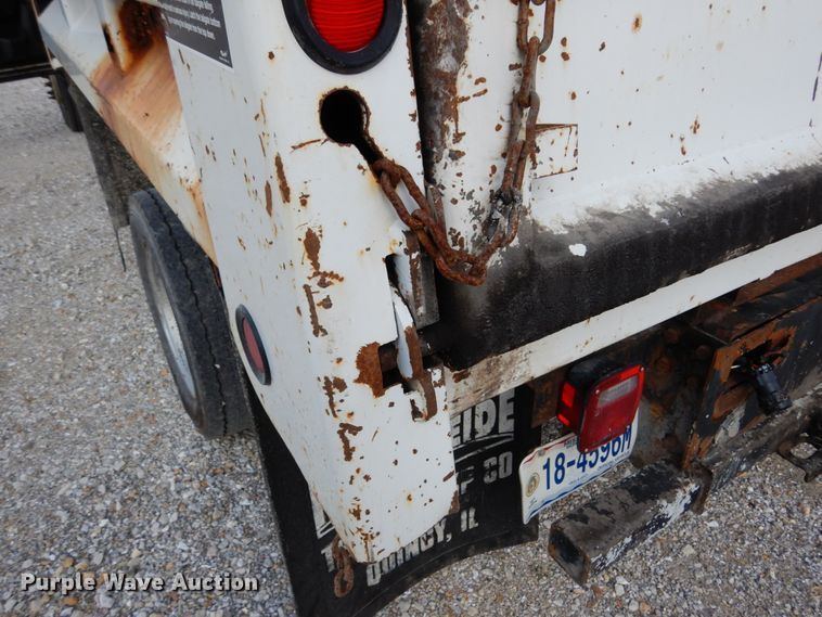 image for item KI9559 2011 Dodge Ram 5500 Heavy Duty  Crew Cab dump truck