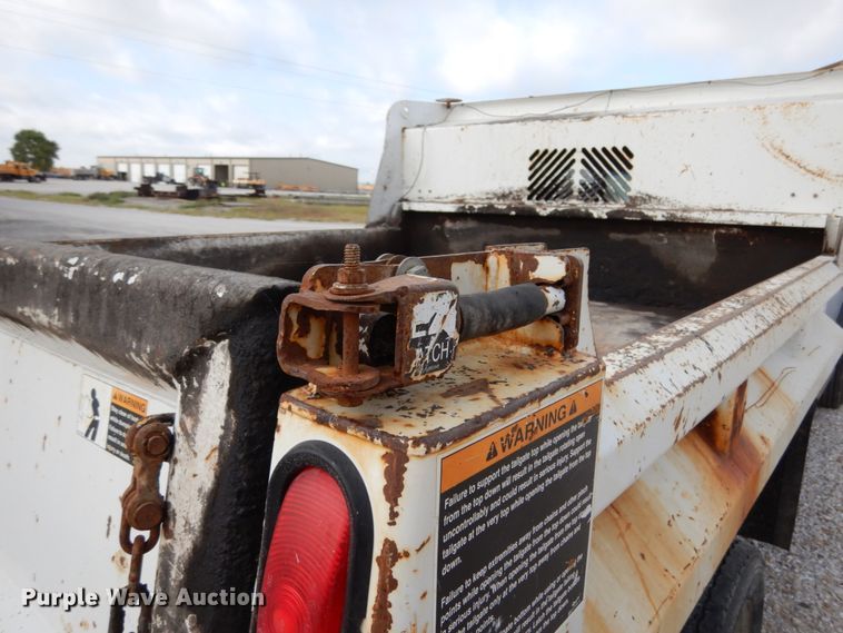 image for item KI9559 2011 Dodge Ram 5500 Heavy Duty  Crew Cab dump truck