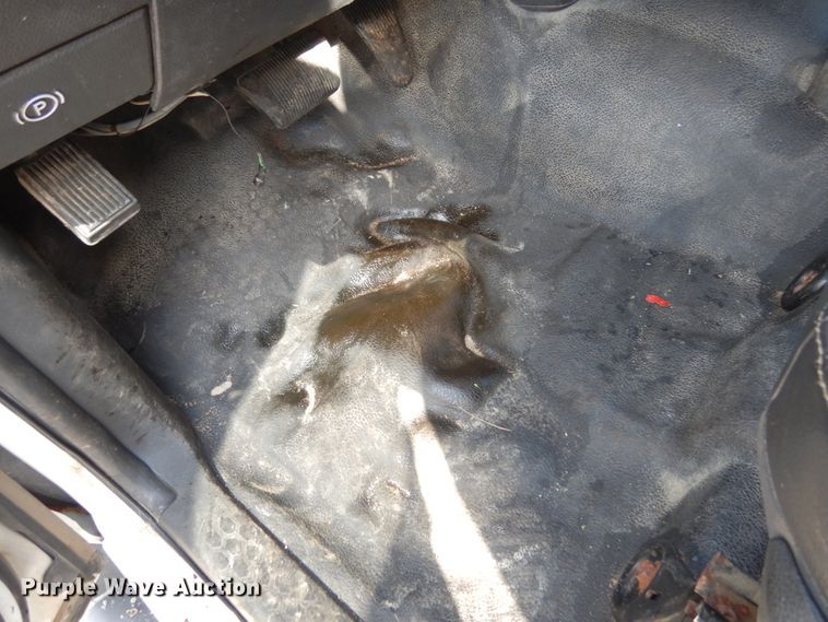 image for item KI9559 2011 Dodge Ram 5500 Heavy Duty  Crew Cab dump truck