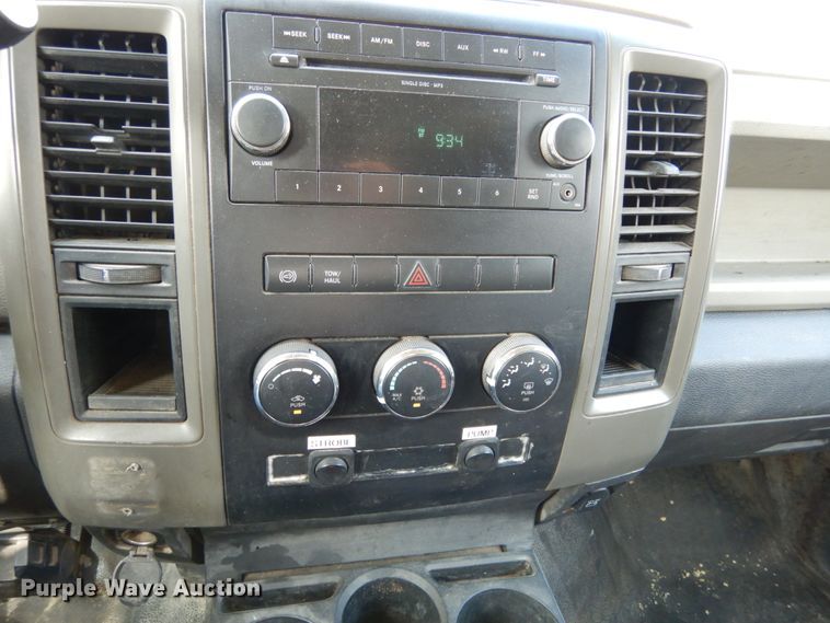 image for item KI9559 2011 Dodge Ram 5500 Heavy Duty  Crew Cab dump truck