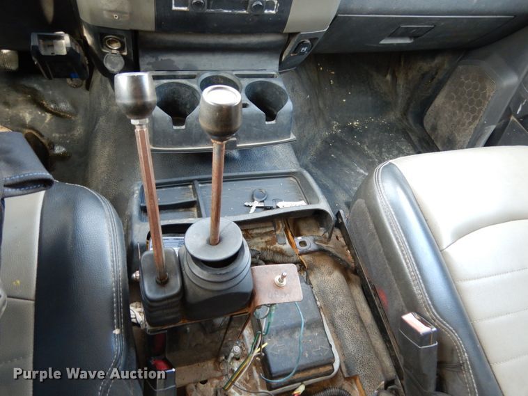 image for item KI9559 2011 Dodge Ram 5500 Heavy Duty  Crew Cab dump truck