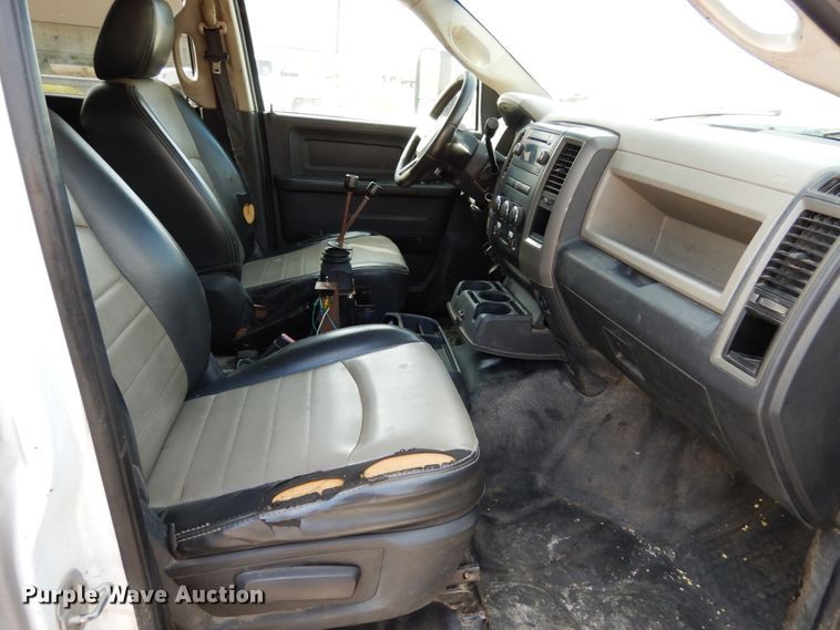 image for item KI9559 2011 Dodge Ram 5500 Heavy Duty  Crew Cab dump truck