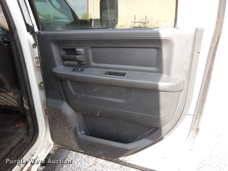 image for item KI9559 2011 Dodge Ram 5500 Heavy Duty  Crew Cab dump truck