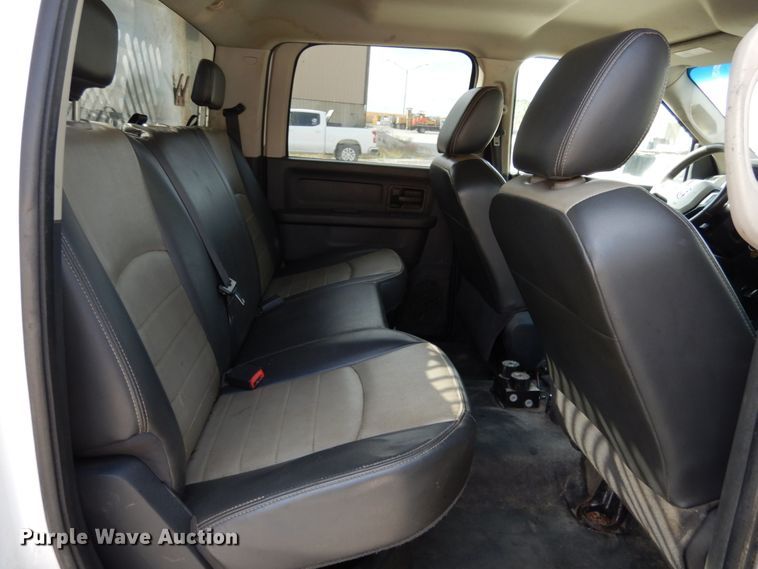 image for item KI9559 2011 Dodge Ram 5500 Heavy Duty  Crew Cab dump truck