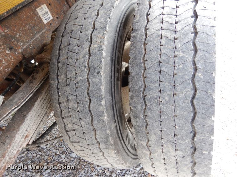 image for item KI9559 2011 Dodge Ram 5500 Heavy Duty  Crew Cab dump truck