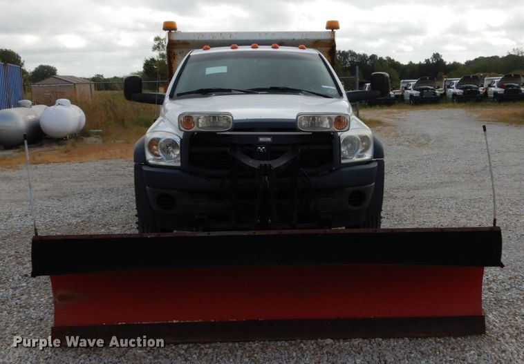 image for item KI9560 2009 Dodge Ram 5500 Heavy Duty  Quad Cab dump truck