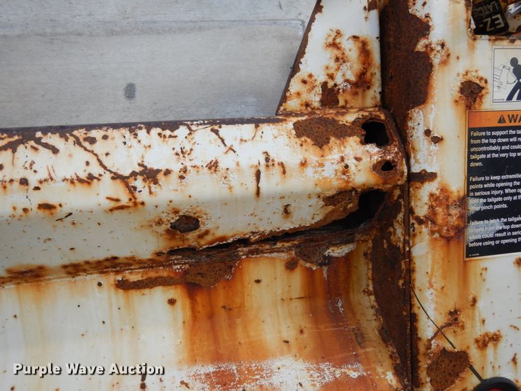 image for item KI9560 2009 Dodge Ram 5500 Heavy Duty  Quad Cab dump truck