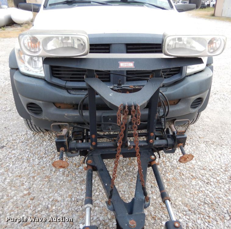 image for item KI9560 2009 Dodge Ram 5500 Heavy Duty  Quad Cab dump truck