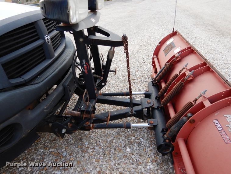 image for item KI9560 2009 Dodge Ram 5500 Heavy Duty  Quad Cab dump truck