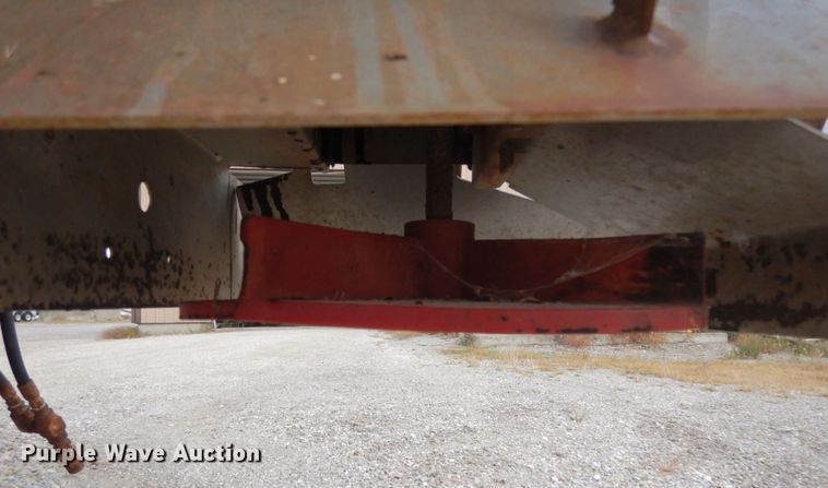 image for item KI9560 2009 Dodge Ram 5500 Heavy Duty  Quad Cab dump truck