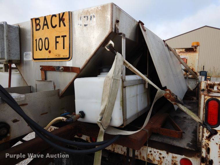 image for item KI9560 2009 Dodge Ram 5500 Heavy Duty  Quad Cab dump truck