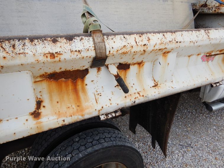 image for item KI9560 2009 Dodge Ram 5500 Heavy Duty  Quad Cab dump truck