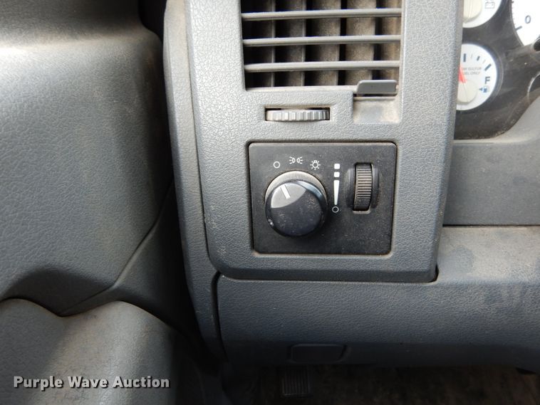 image for item KI9560 2009 Dodge Ram 5500 Heavy Duty  Quad Cab dump truck