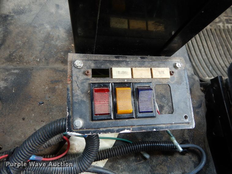 image for item KI9560 2009 Dodge Ram 5500 Heavy Duty  Quad Cab dump truck