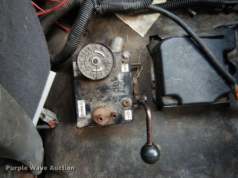 image for item KI9560 2009 Dodge Ram 5500 Heavy Duty  Quad Cab dump truck