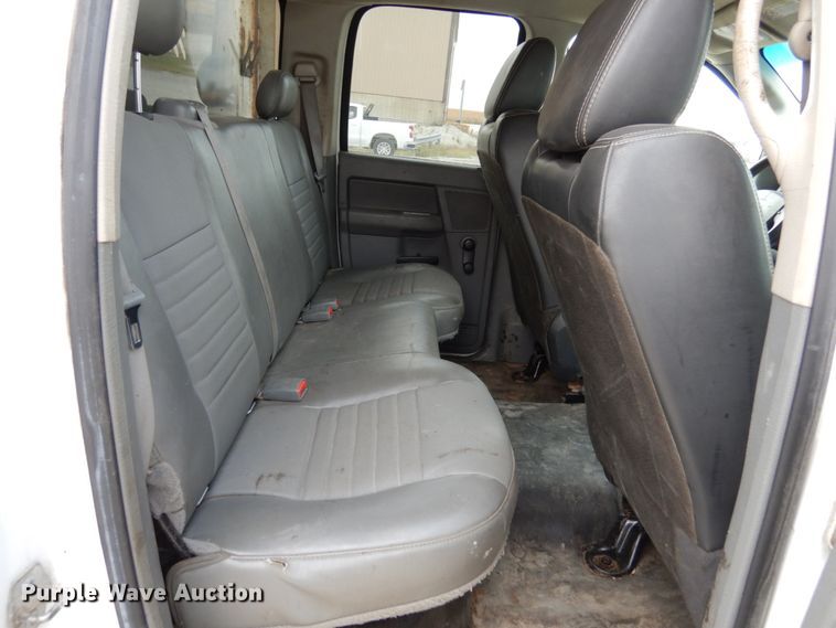 image for item KI9560 2009 Dodge Ram 5500 Heavy Duty  Quad Cab dump truck