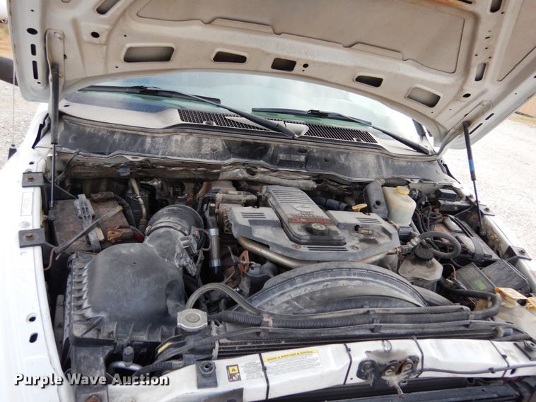 image for item KI9560 2009 Dodge Ram 5500 Heavy Duty  Quad Cab dump truck