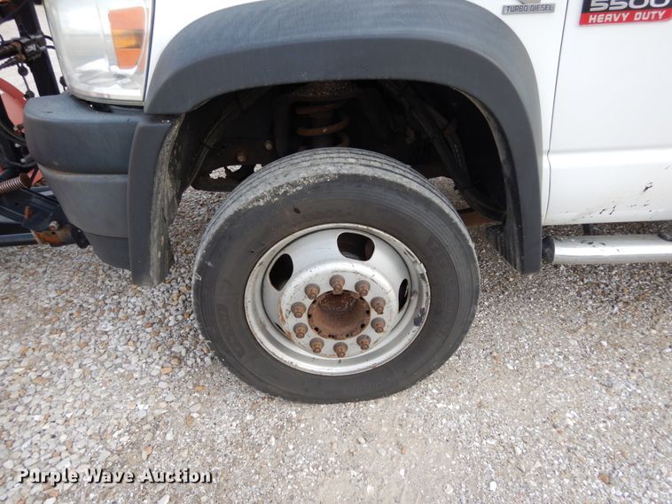 image for item KI9560 2009 Dodge Ram 5500 Heavy Duty  Quad Cab dump truck