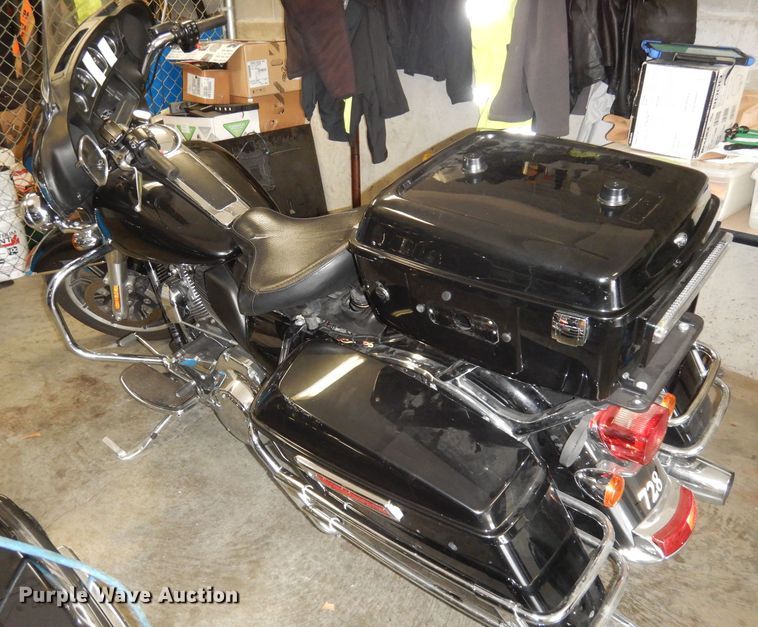 image for item KM9319 2015 Harley Davidson FLHTP  motorcycle