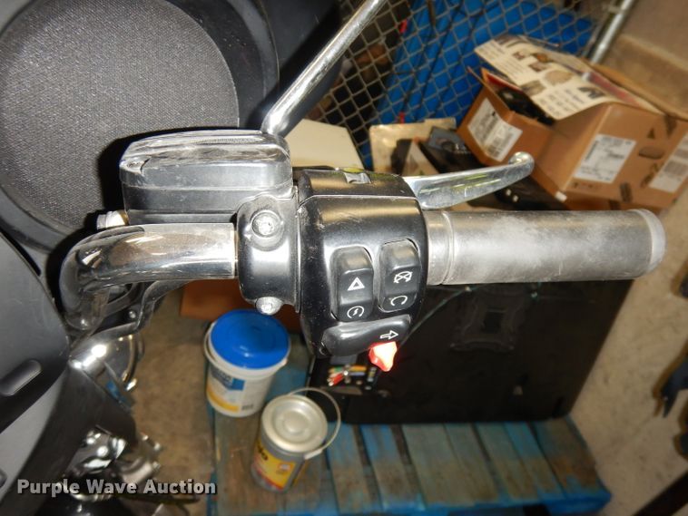 image for item KM9319 2015 Harley Davidson FLHTP  motorcycle