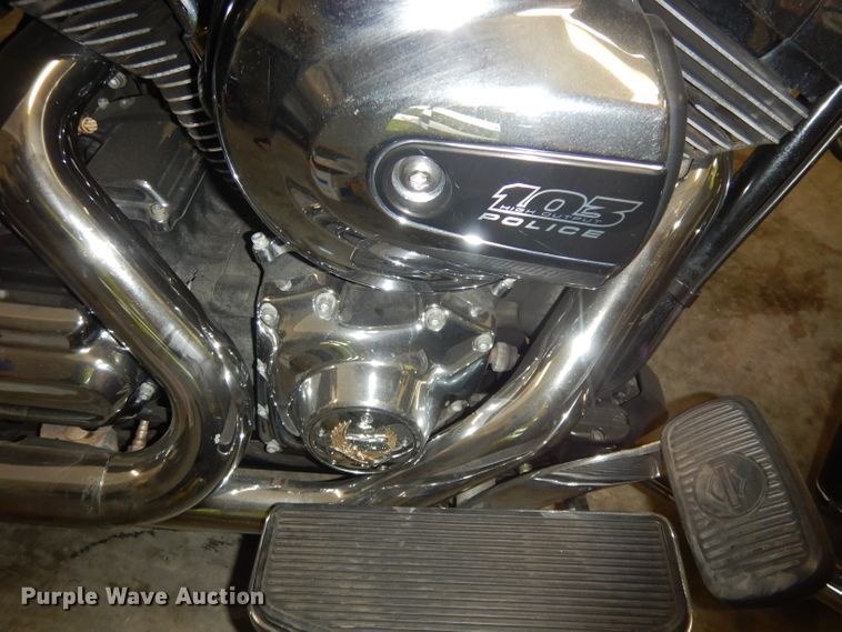 image for item KM9319 2015 Harley Davidson FLHTP  motorcycle