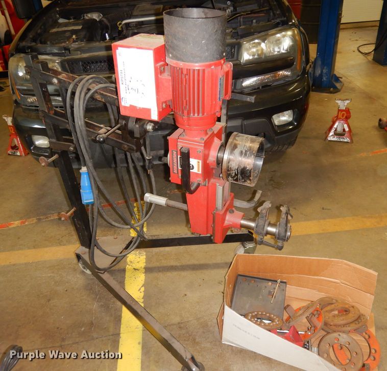 image for item KP9744 1998 Hunter OCL360 brake lathe