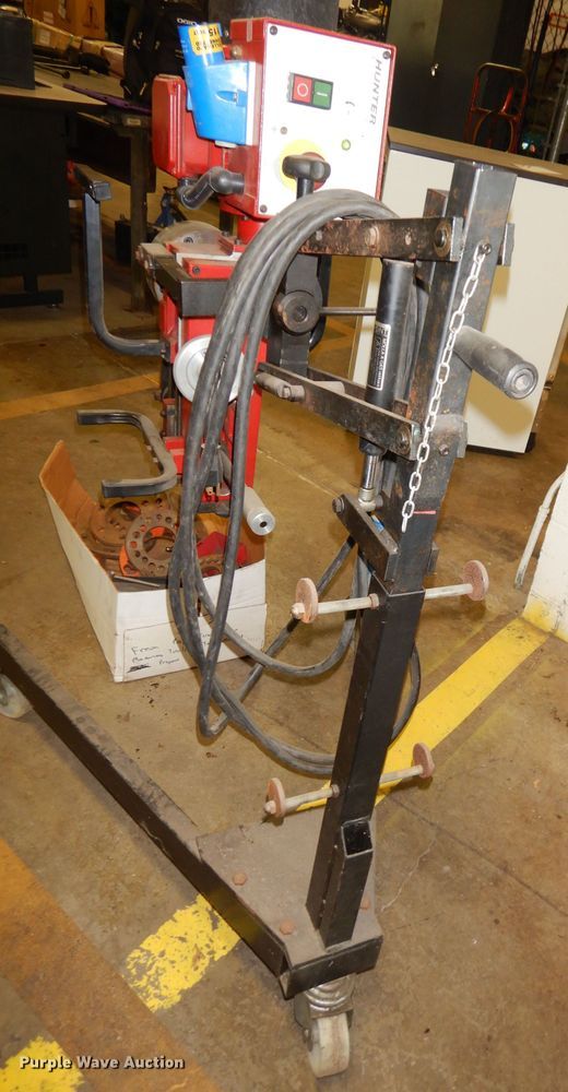 image for item KP9744 1998 Hunter OCL360 brake lathe