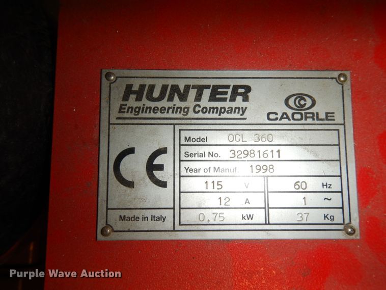 image for item KP9744 1998 Hunter OCL360 brake lathe