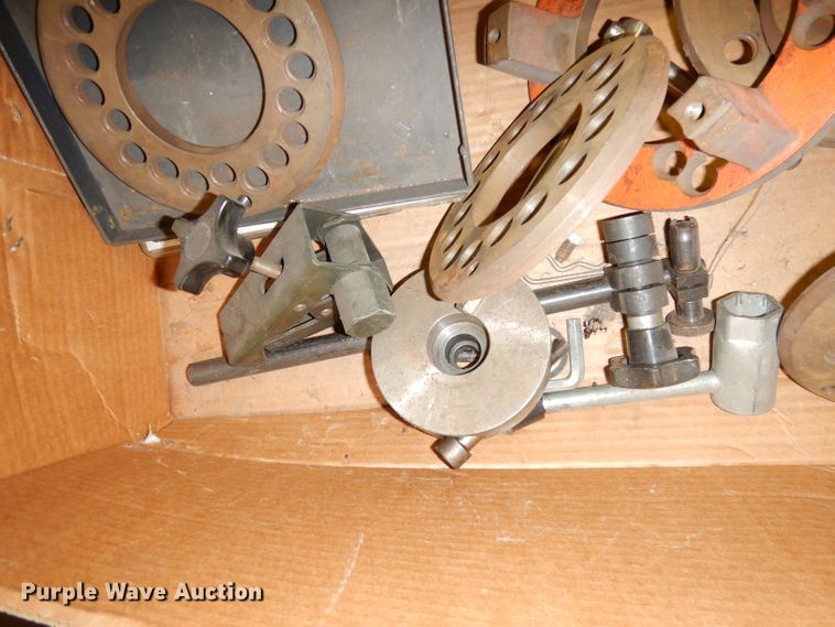 image for item KP9744 1998 Hunter OCL360 brake lathe