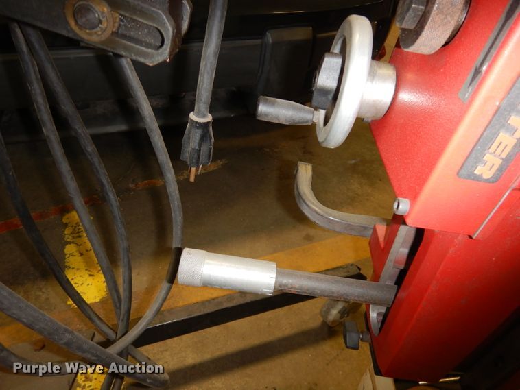 image for item KP9744 1998 Hunter OCL360 brake lathe