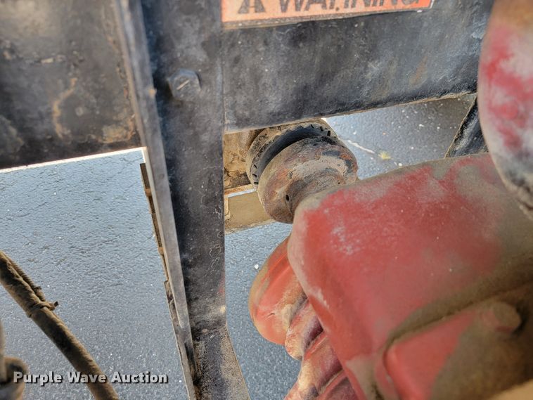 image for item KQ9215 1995 Volvo White GMC WG  vacuum truck