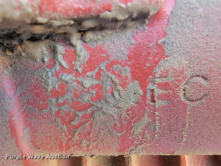 image for item KQ9215 1995 Volvo White GMC WG  vacuum truck