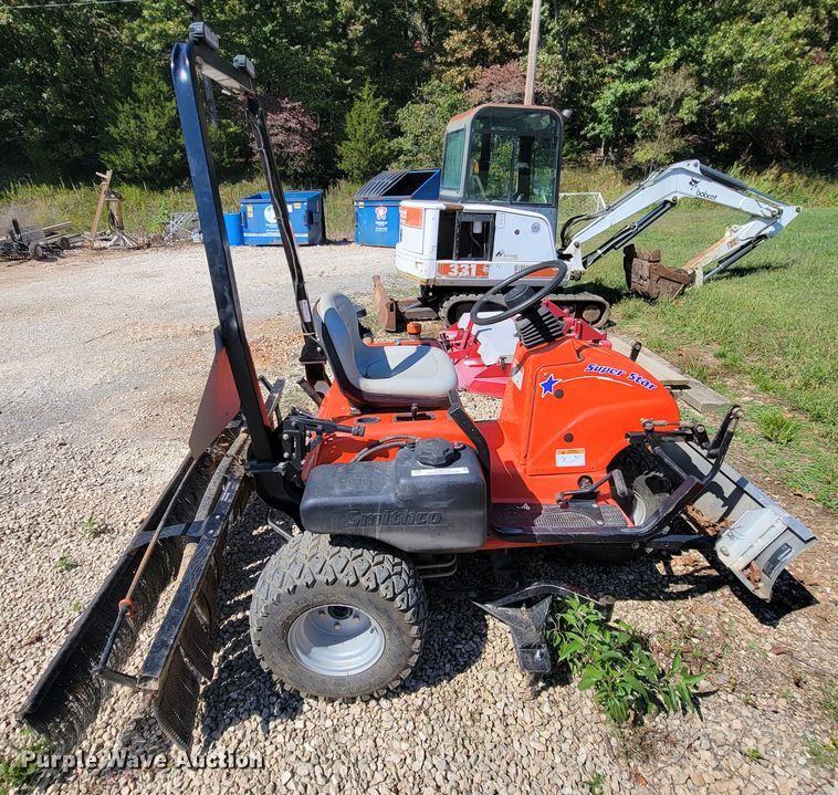 image for item KQ9216 Smithco  bunker rake