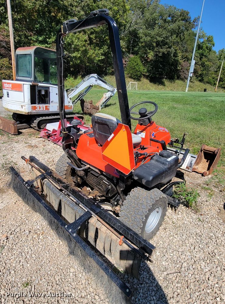 image for item KQ9216 Smithco  bunker rake