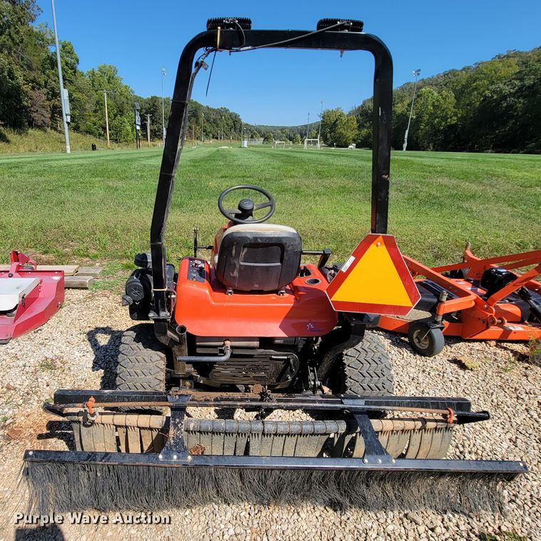 image for item KQ9216 Smithco  bunker rake