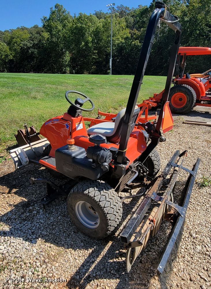 image for item KQ9216 Smithco  bunker rake