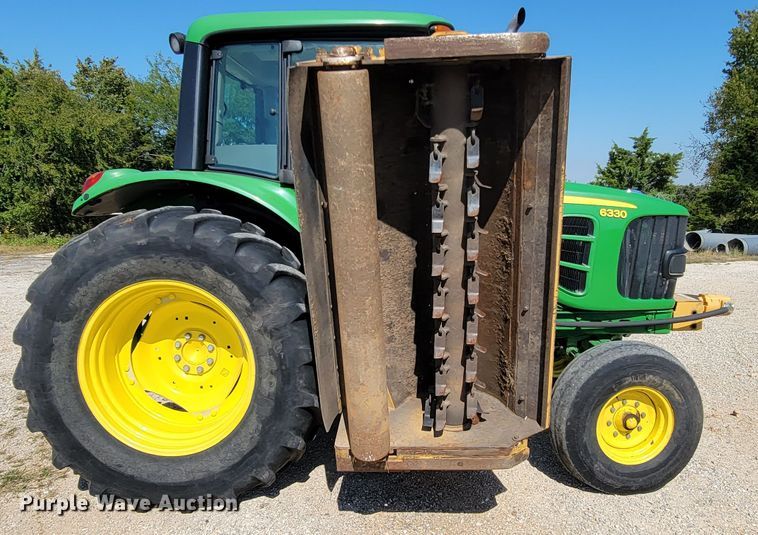 image for item KQ9217 2010 John Deere 6330  tractor