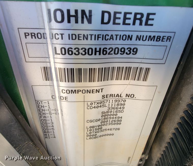 image for item KQ9217 2010 John Deere 6330  tractor