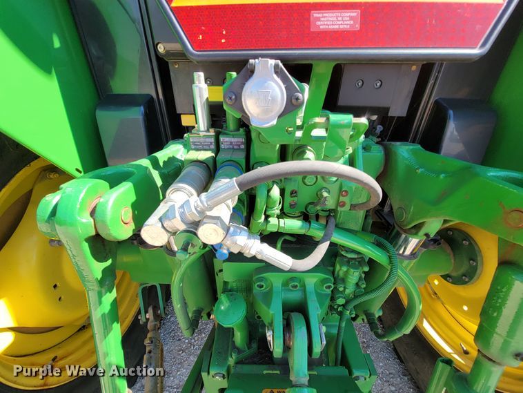 image for item KQ9217 2010 John Deere 6330  tractor