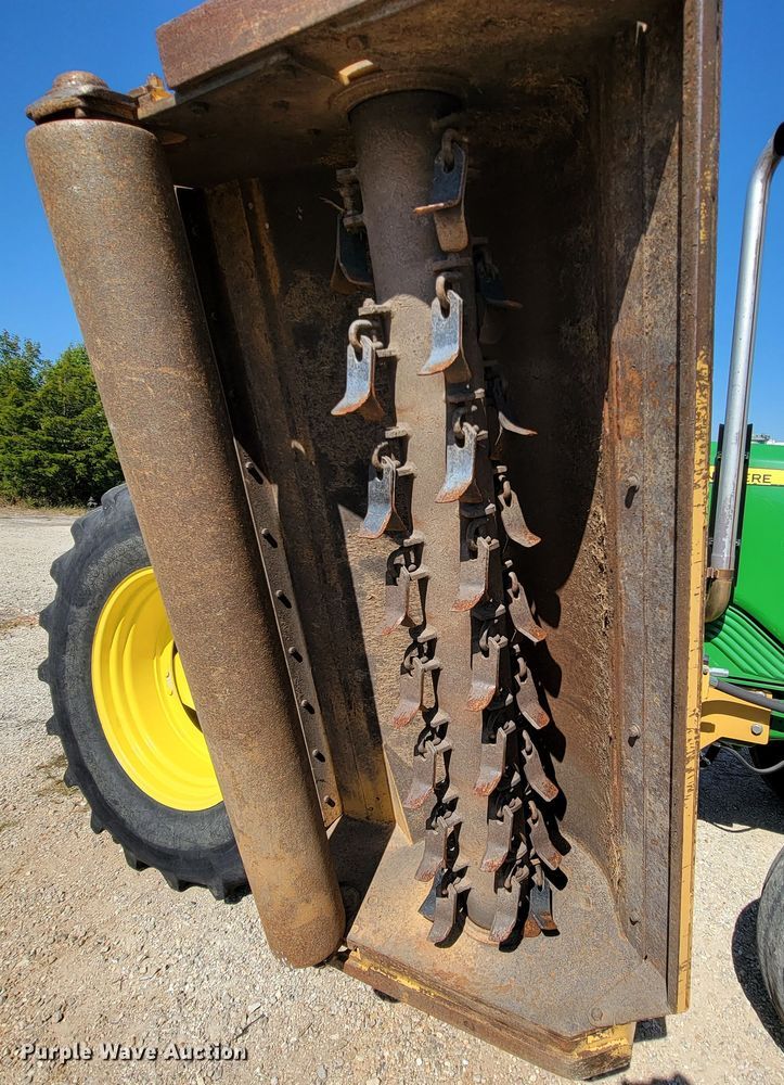 image for item KQ9217 2010 John Deere 6330  tractor