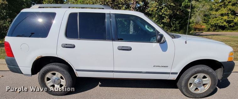 image for item KQ9219 2005 Ford Explorer  SUV