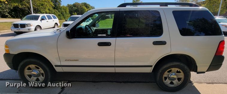 image for item KQ9219 2005 Ford Explorer  SUV