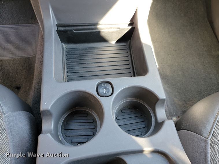 image for item KQ9219 2005 Ford Explorer  SUV