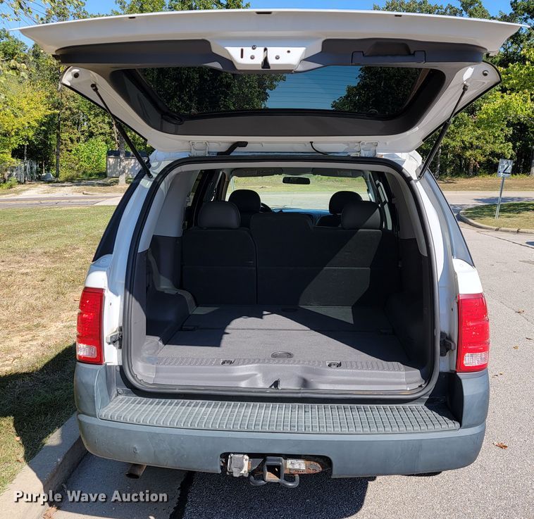 image for item KQ9219 2005 Ford Explorer  SUV