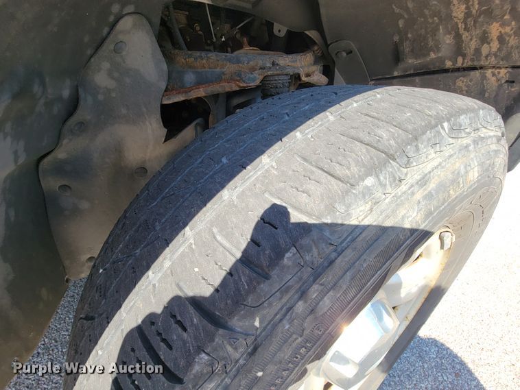 image for item KQ9219 2005 Ford Explorer  SUV