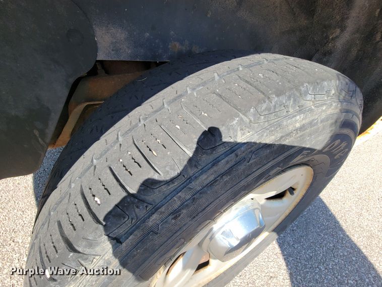 image for item KQ9219 2005 Ford Explorer  SUV