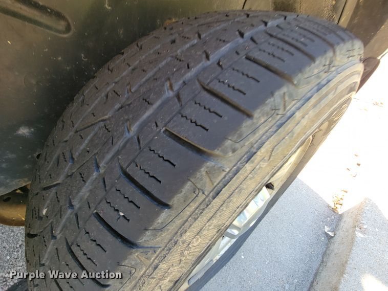 image for item KQ9219 2005 Ford Explorer  SUV