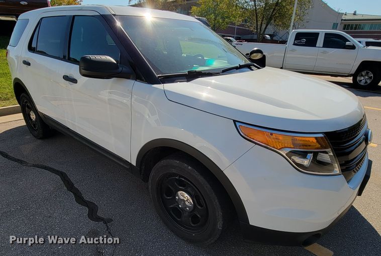 image for item KQ9221 2013 Ford Explorer Police  SUV
