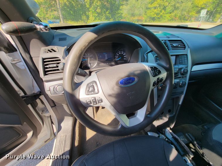 image for item KQ9221 2013 Ford Explorer Police  SUV