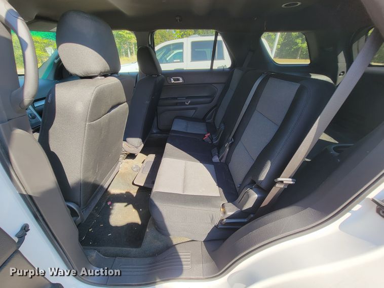 image for item KQ9221 2013 Ford Explorer Police  SUV